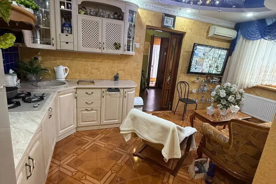 Продаётся 1-этажный дом, 140 м²