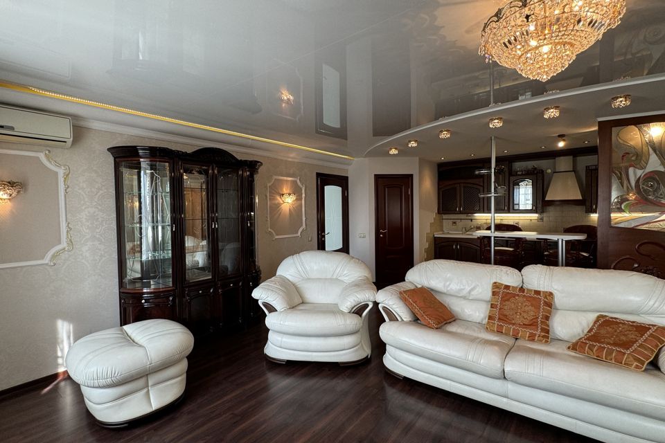 Продаётся 3-комнатная квартира, 93.5 м²