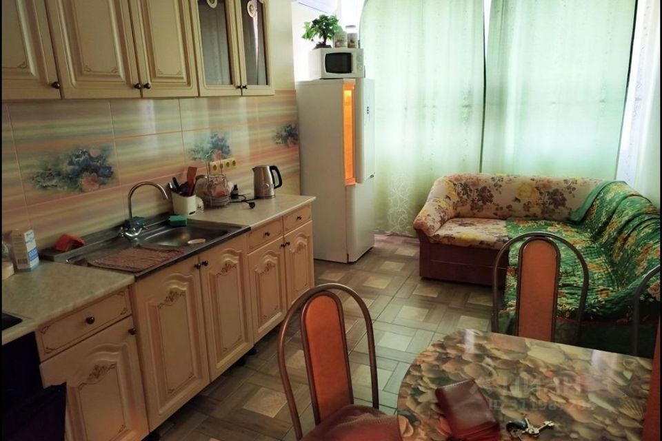 Сдаётся 1-комнатная квартира, 43 м²
