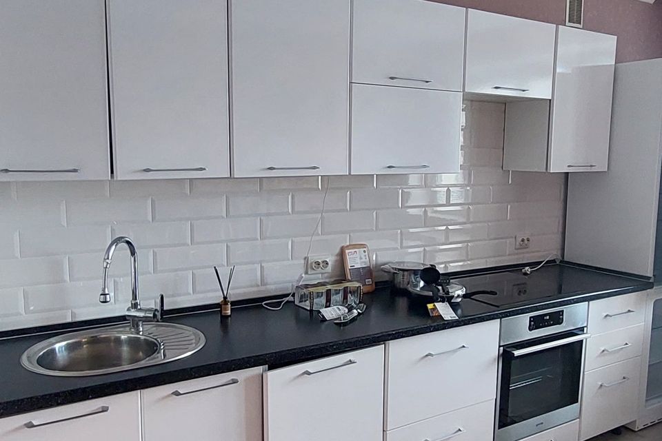 Продаётся 1-комнатная квартира, 44.6 м²