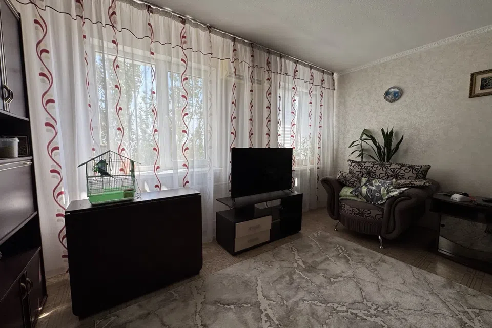 Продаётся 1-комнатная квартира, 38 м²
