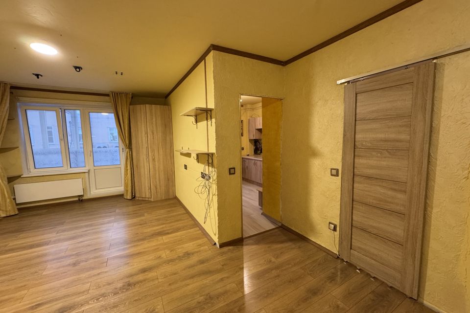 Продаётся 1-комнатная квартира, 37.3 м²