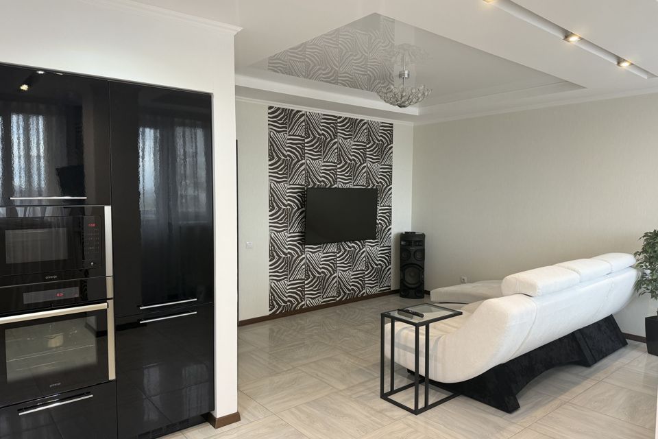 Продаётся 2-комнатная квартира, 92.2 м²