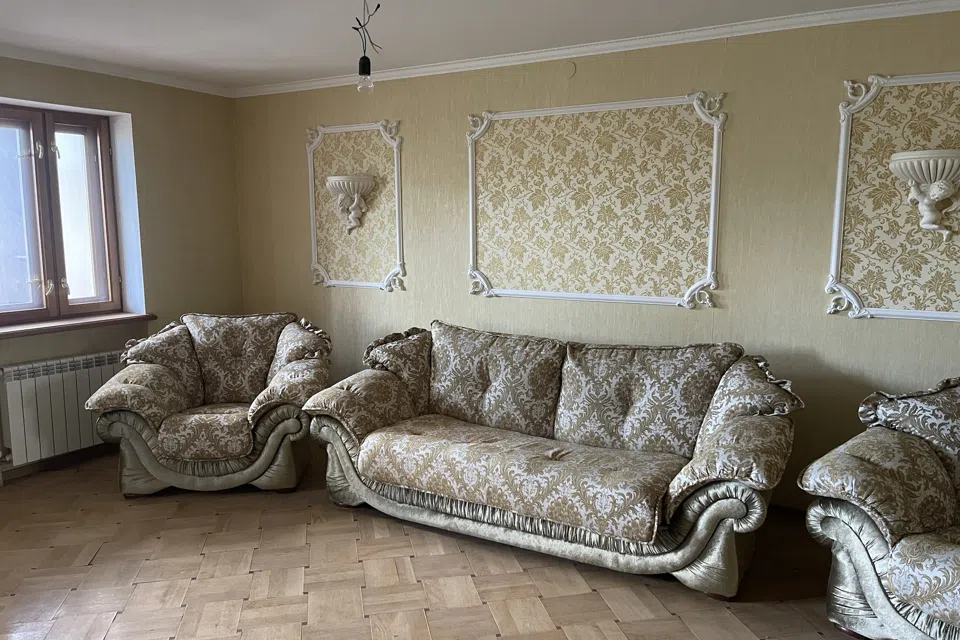 Продаётся 3-комнатная квартира, 97 м²