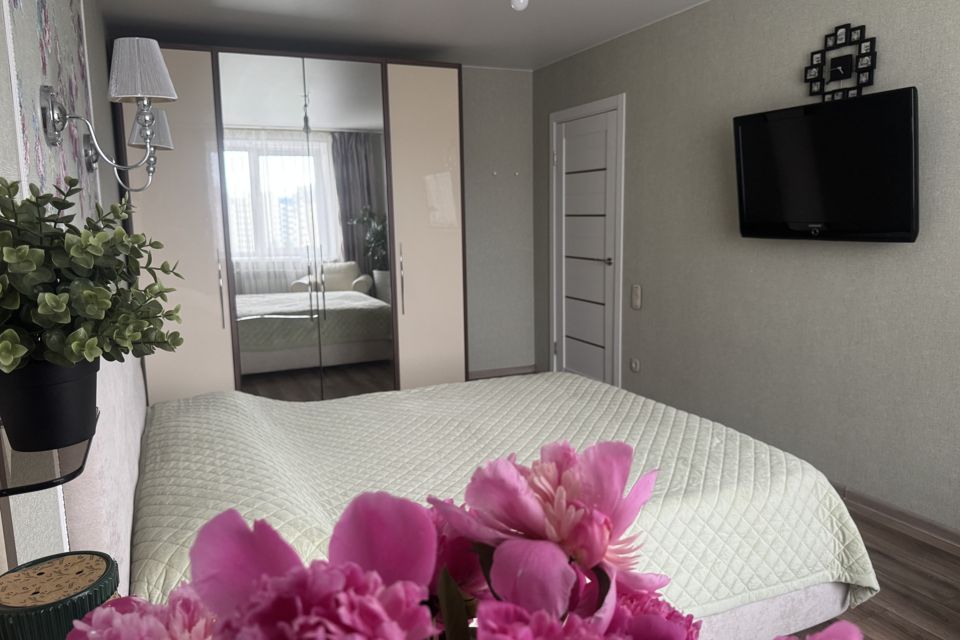 Продаётся 3-комнатная квартира, 90.2 м²