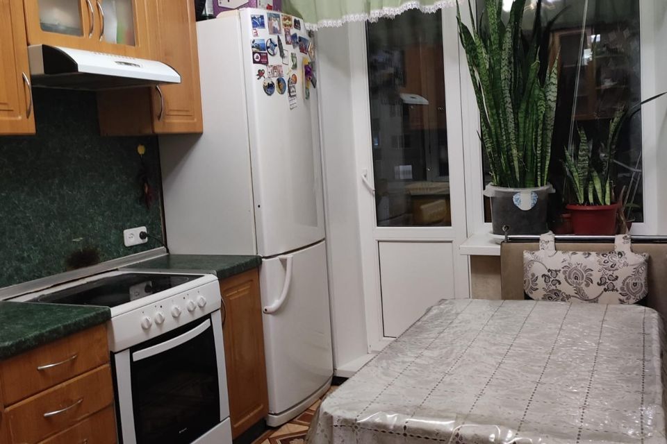 Продаётся 3-комнатная квартира, 69.7 м²