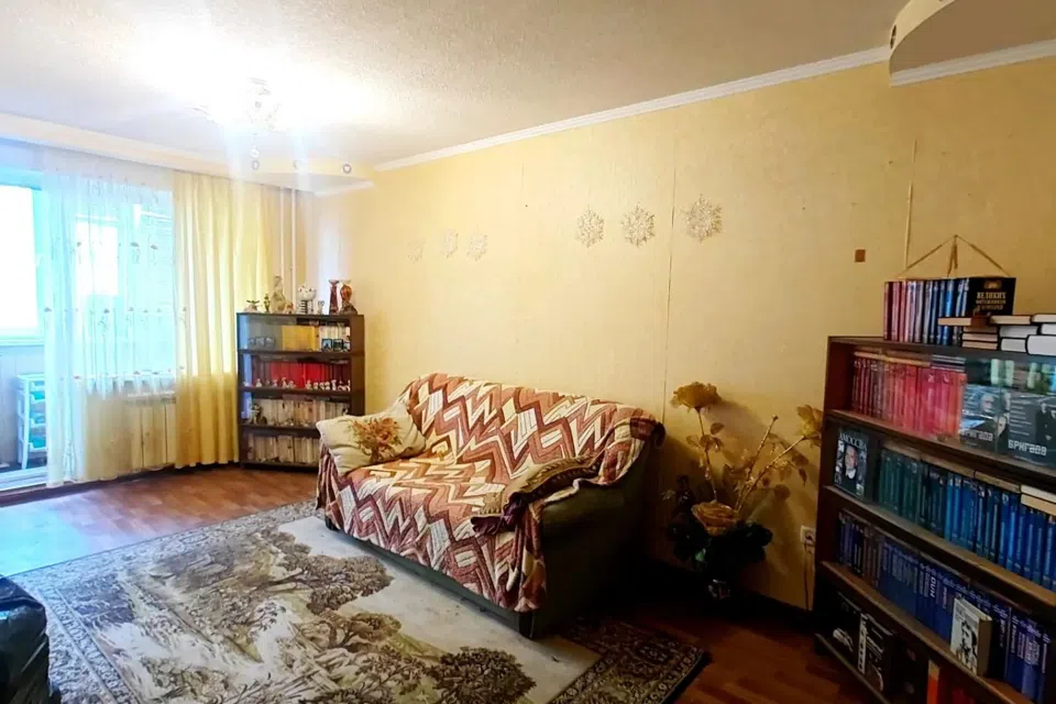 Продаётся 3-комнатная квартира, 60 м²