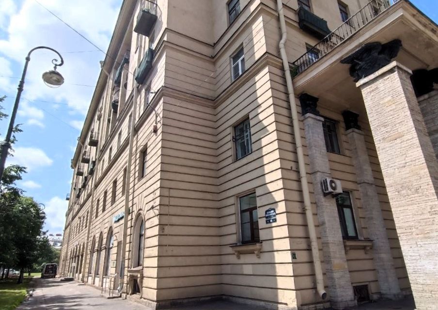 Продаётся 3-комнатная квартира, 77.5 м²