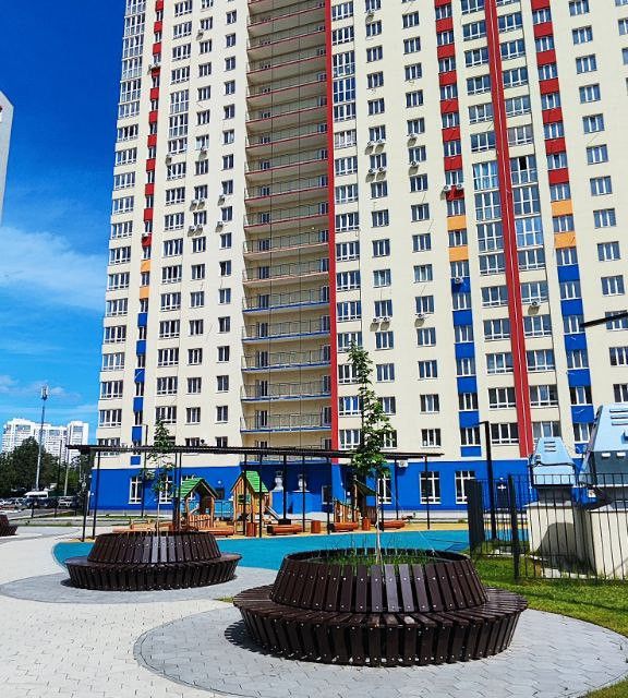 Продаётся 1-комнатная квартира, 41.7 м²