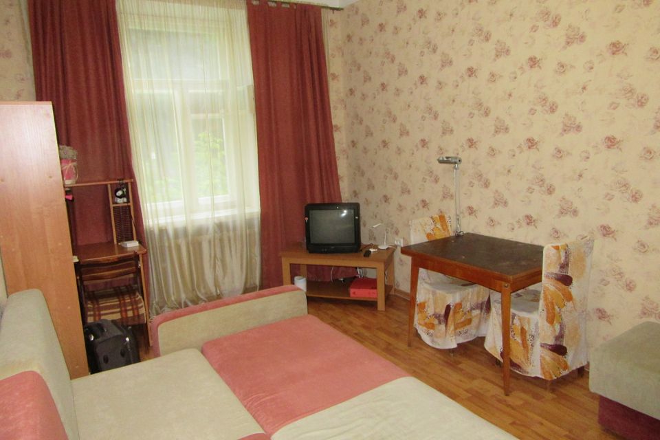 Продаётся 2-комнатная квартира, 55.8 м²