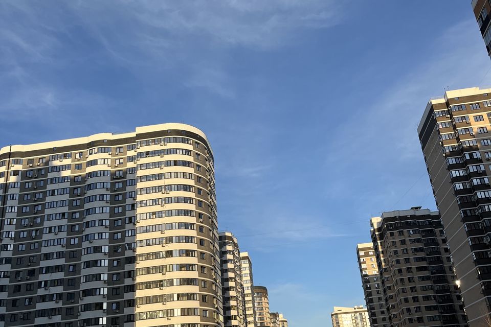 Продаётся 2-комнатная квартира, 56.9 м²