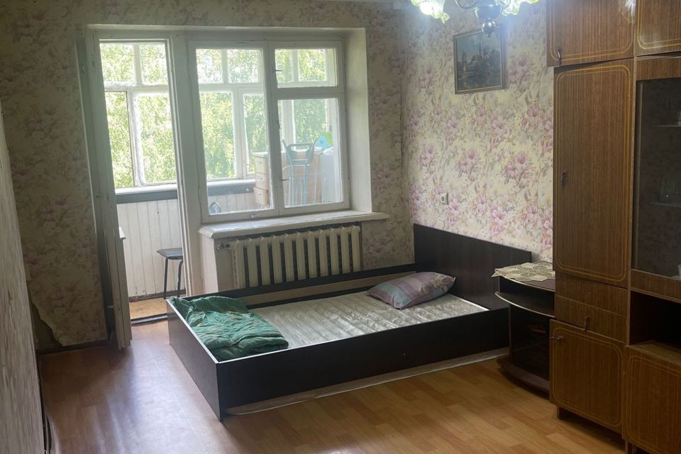 Продаётся 1-комнатная квартира, 32 м²