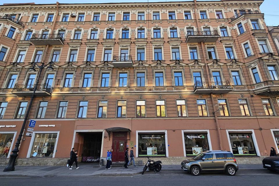 Продаётся комната в 4-комн. квартире, 13.3 м²