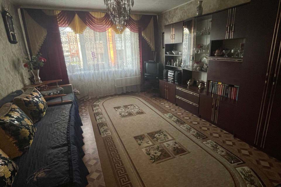 Продаётся 4-комнатная квартира, 78.6 м²