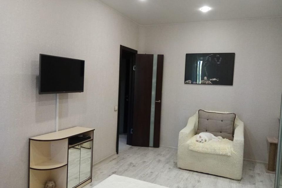 Продаётся 1-комнатная квартира, 37.7 м²