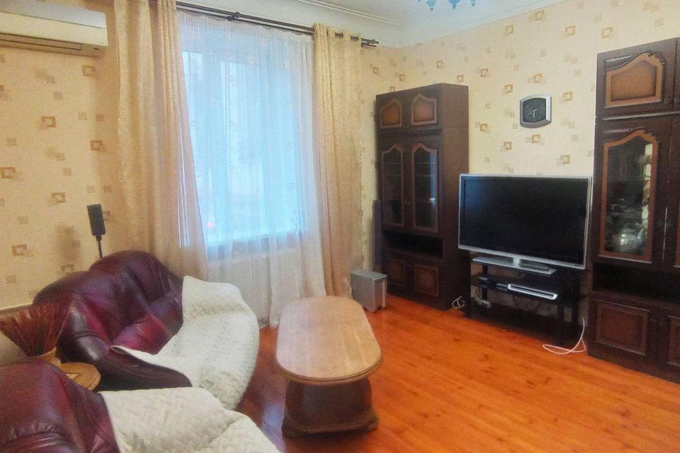 Сдаётся 2-комнатная квартира, 52 м²
