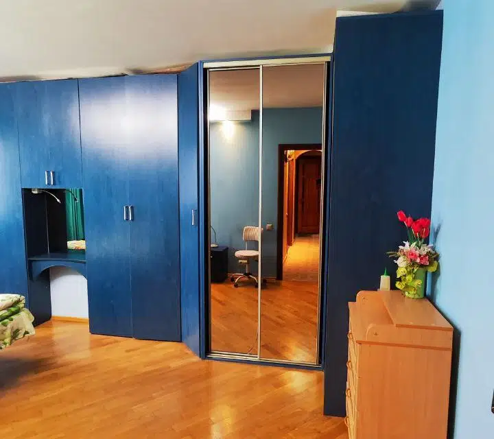 Продаётся 2-комнатная квартира, 53.5 м²