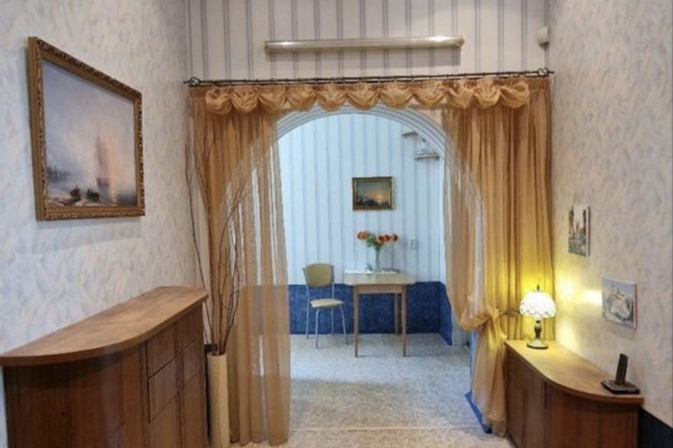 Сдаётся 2-комнатная квартира, 76 м²