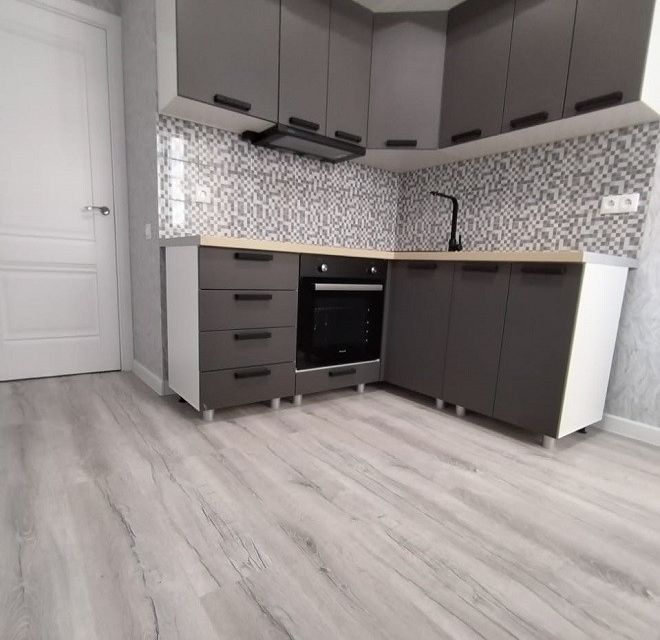 Продаётся 1-комнатная квартира, 43 м²