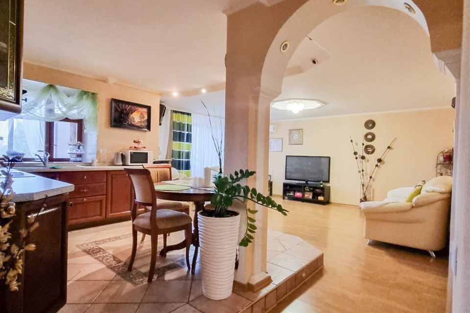 Продаётся 4-комнатная квартира, 86.2 м²