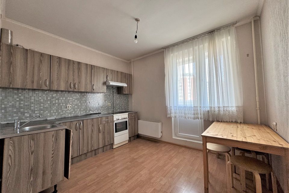 Продаётся 2-комнатная квартира, 57 м²