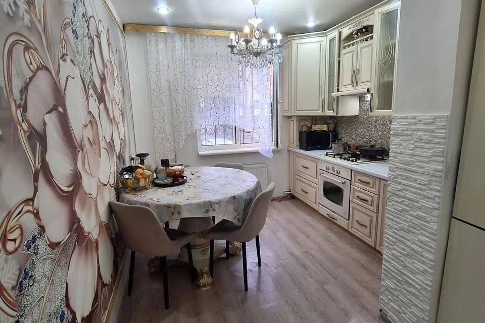 Продаётся 3-комнатная квартира, 74 м²