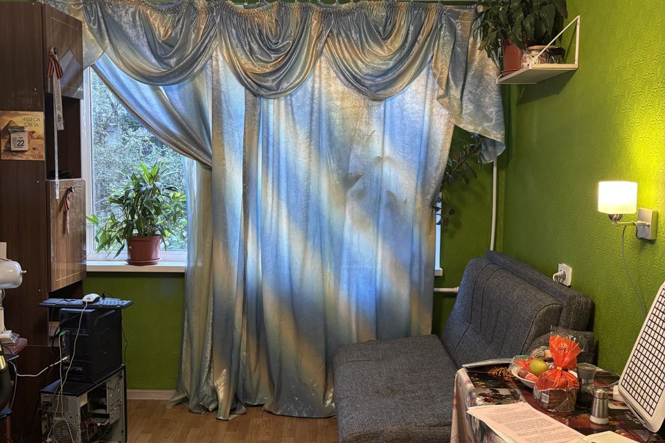 Продаётся комната в 3-комн. квартире, 15.3 м²