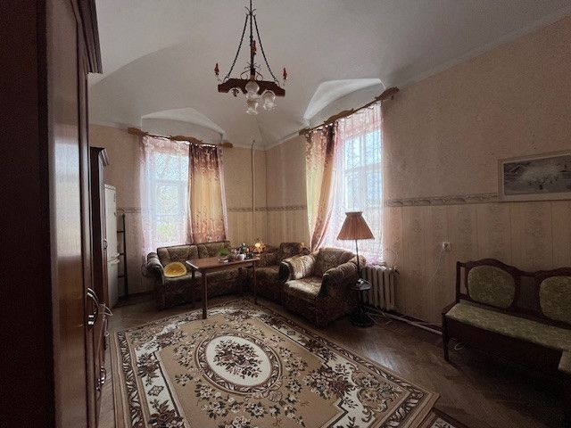 Продаётся 2-комнатная квартира, 63 м²
