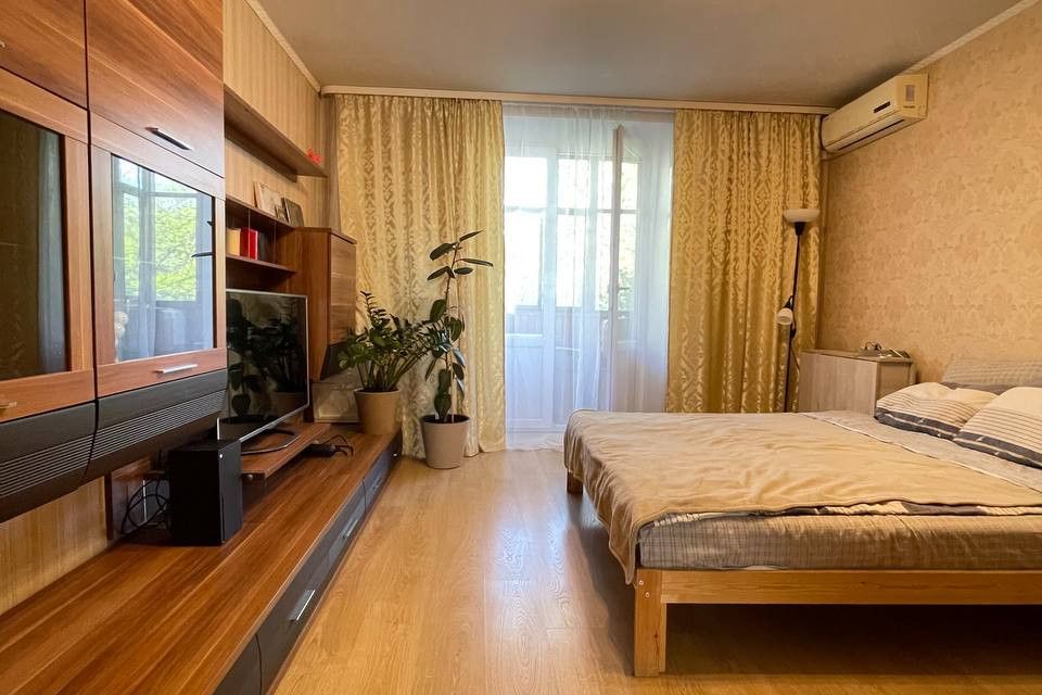 Продаётся 2-комнатная квартира, 57.5 м²