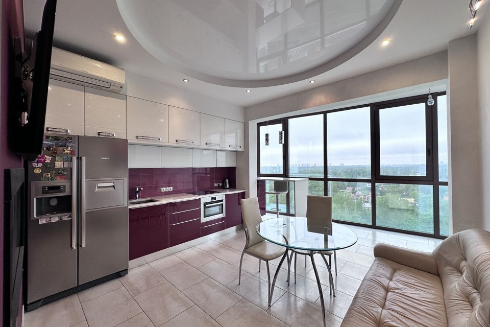 Продаётся 2-комнатная квартира, 100 м²