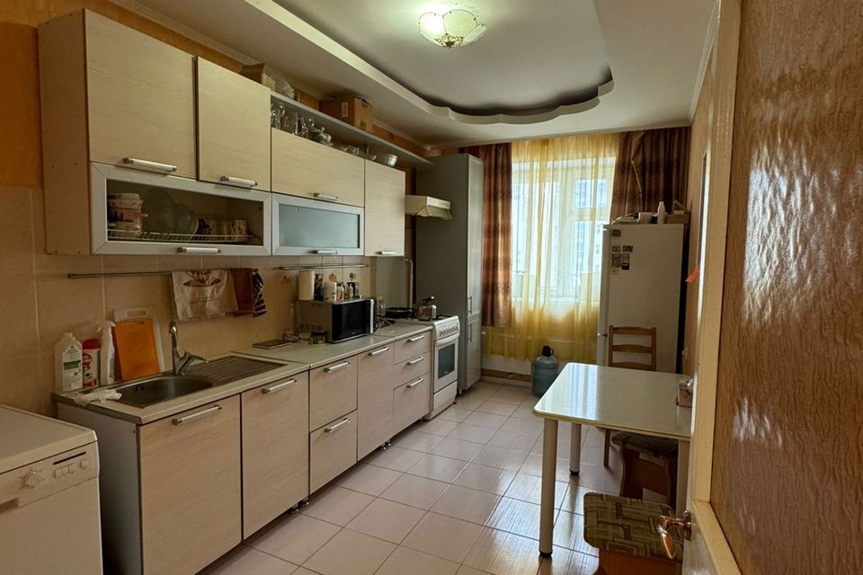 Продаётся 4-комнатная квартира, 90.2 м²
