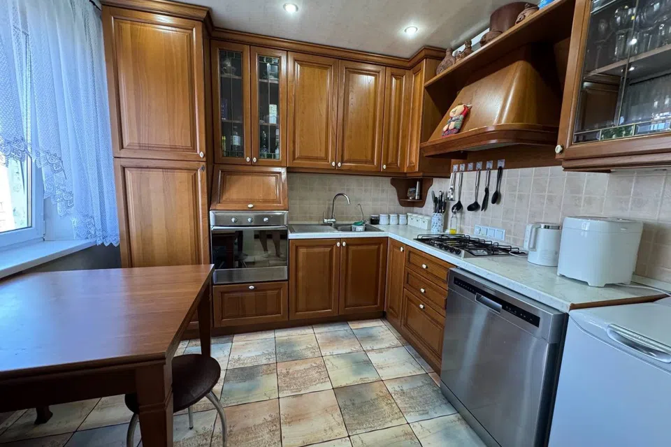 Продаётся 3-комнатная квартира, 63 м²