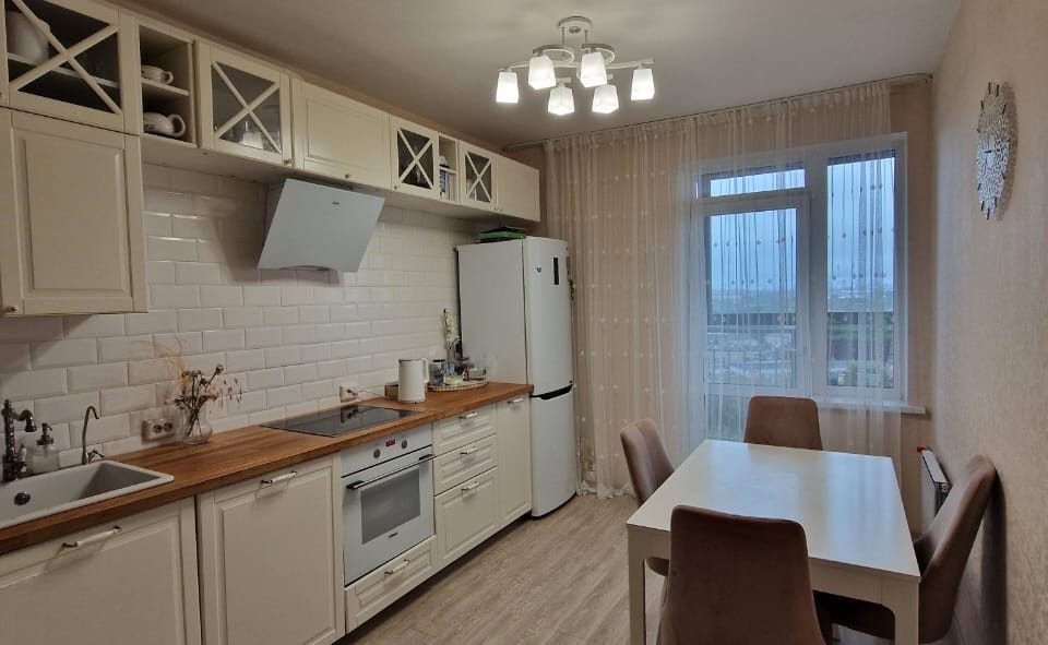 Продаётся 3-комнатная квартира, 89.9 м²