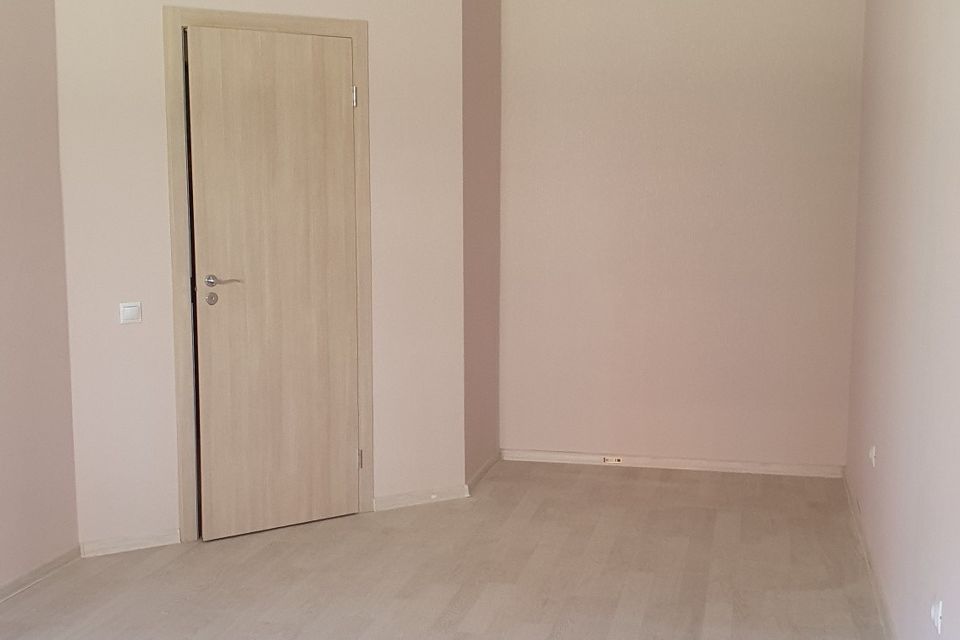 Продаётся 1-комнатная квартира, 41.7 м²