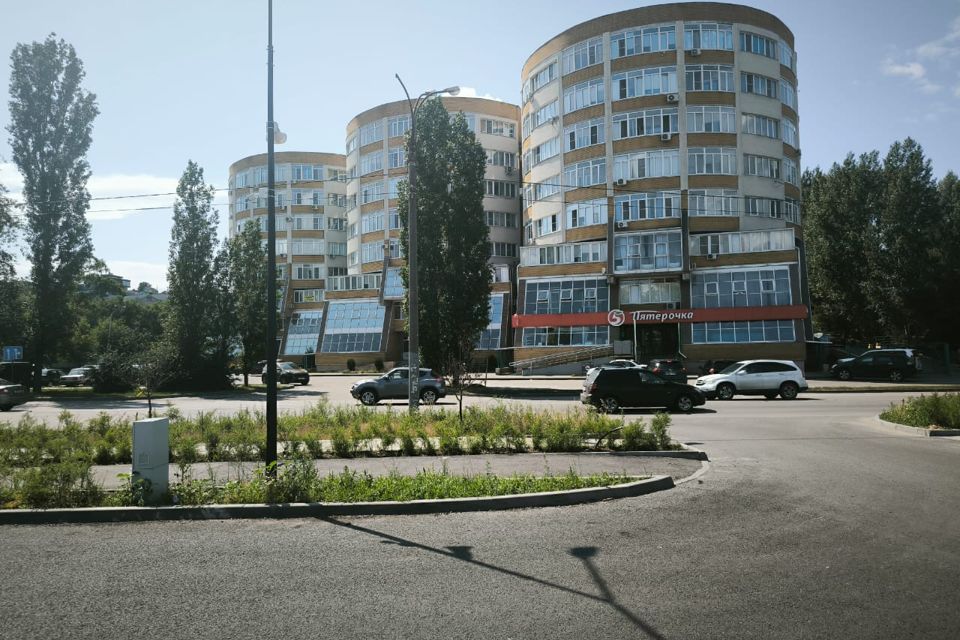 Продаётся 2-комнатная квартира, 71.6 м²