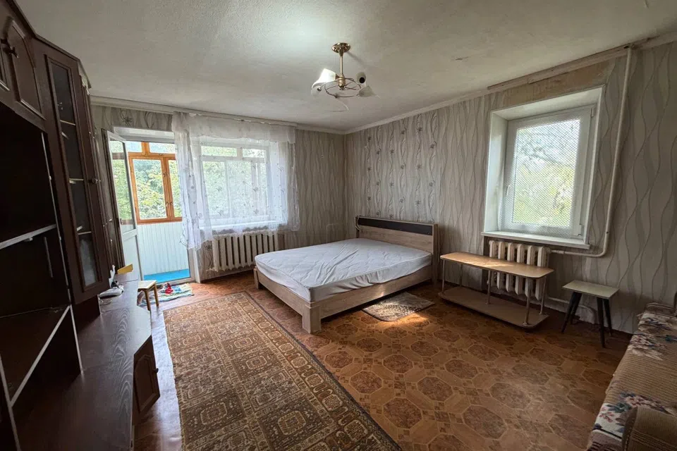 Продаётся 1-комнатная квартира, 37 м²