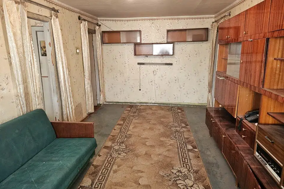 Продаётся 4-комнатная квартира, 65 м²