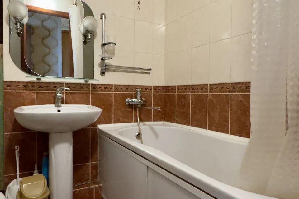 Продаётся 1-комнатная квартира, 37.4 м²