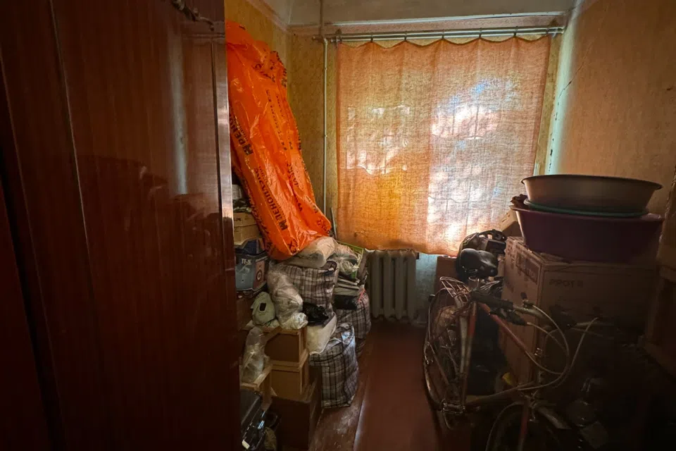 Продаётся 3-комнатная квартира, 43.8 м²