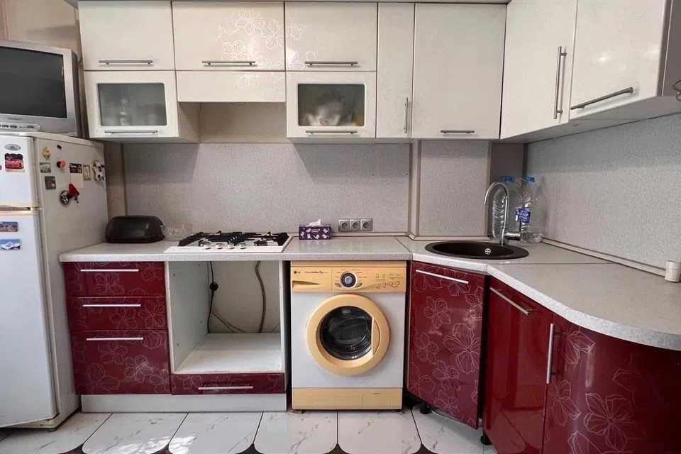 Продаётся 3-комнатная квартира, 68 м²
