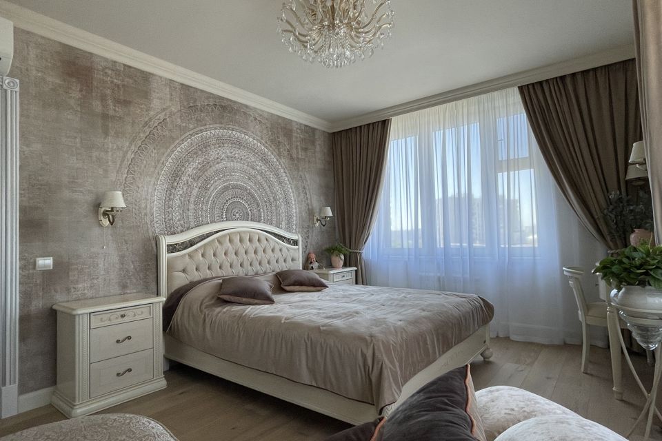 Продаётся 4-комнатная квартира, 101 м²