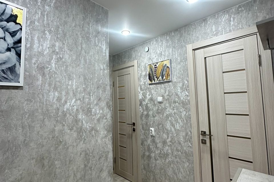 Продаётся 3-комнатная квартира, 58.4 м²