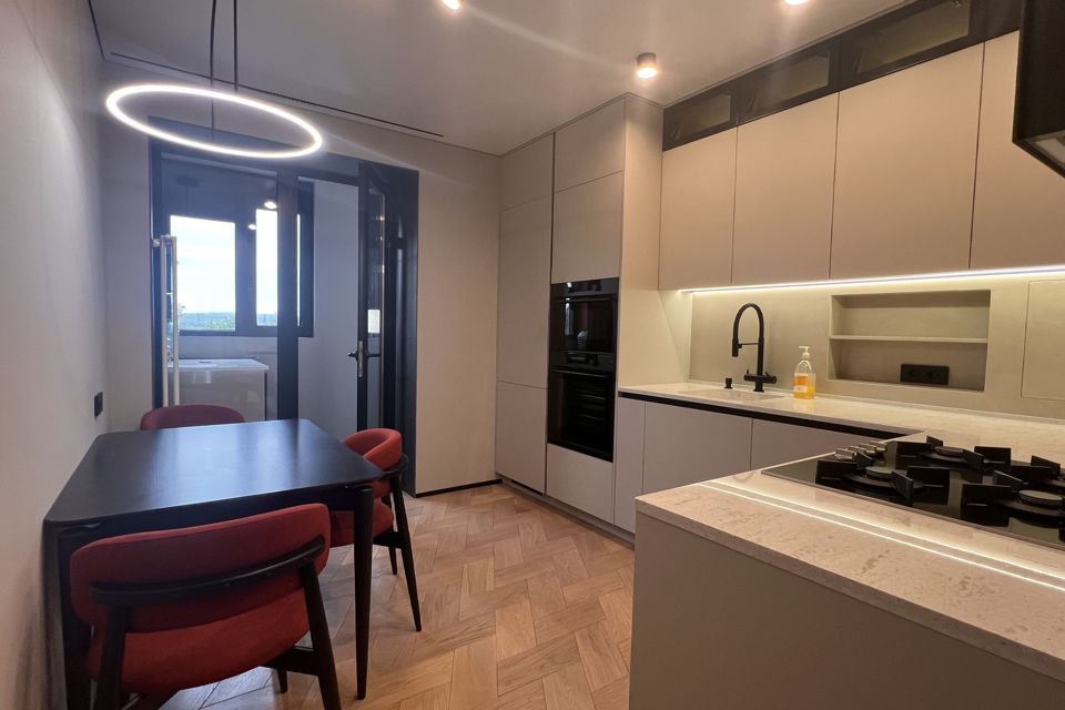 Продаётся 3-комнатная квартира, 80 м²