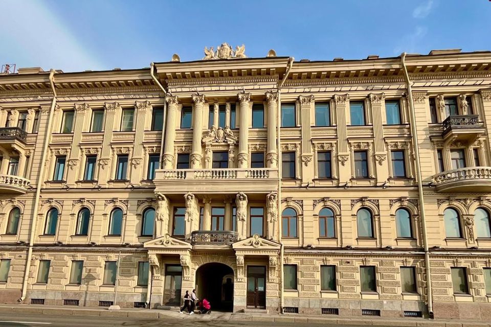 Продаётся 3-комнатная квартира, 95.1 м²