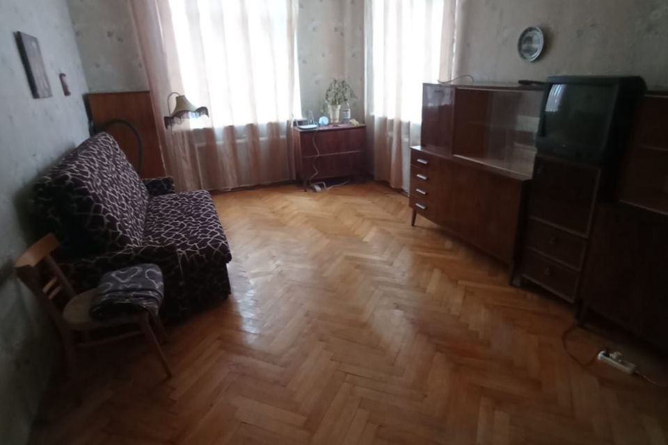 Сдаётся 2-комнатная квартира, 57 м²