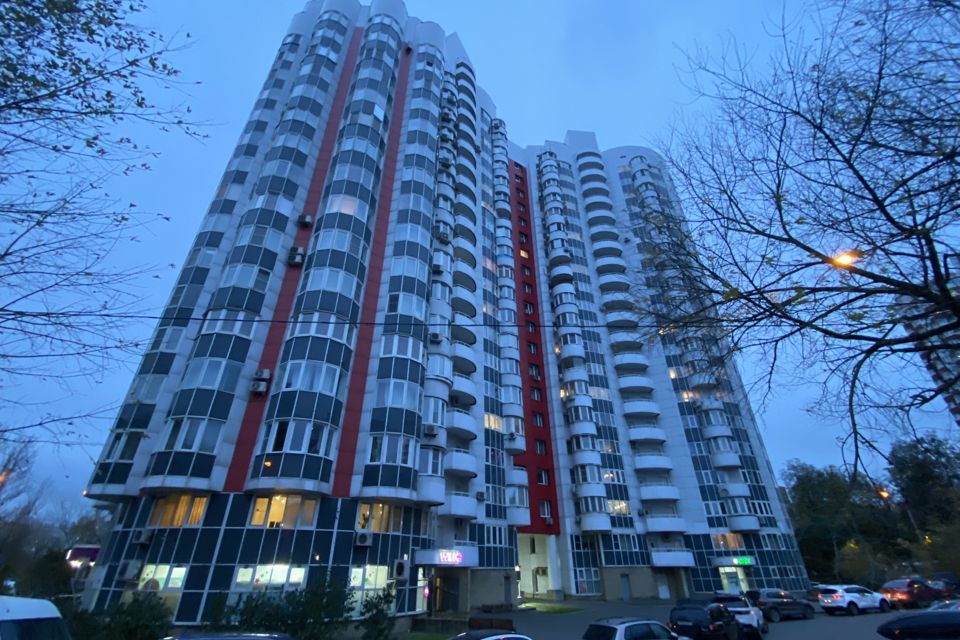 Продаётся 1-комнатная квартира, 41.5 м²