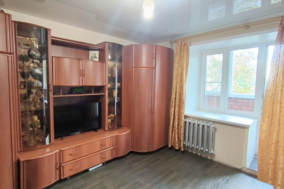 Продаётся 2-комнатная квартира, 55.5 м²