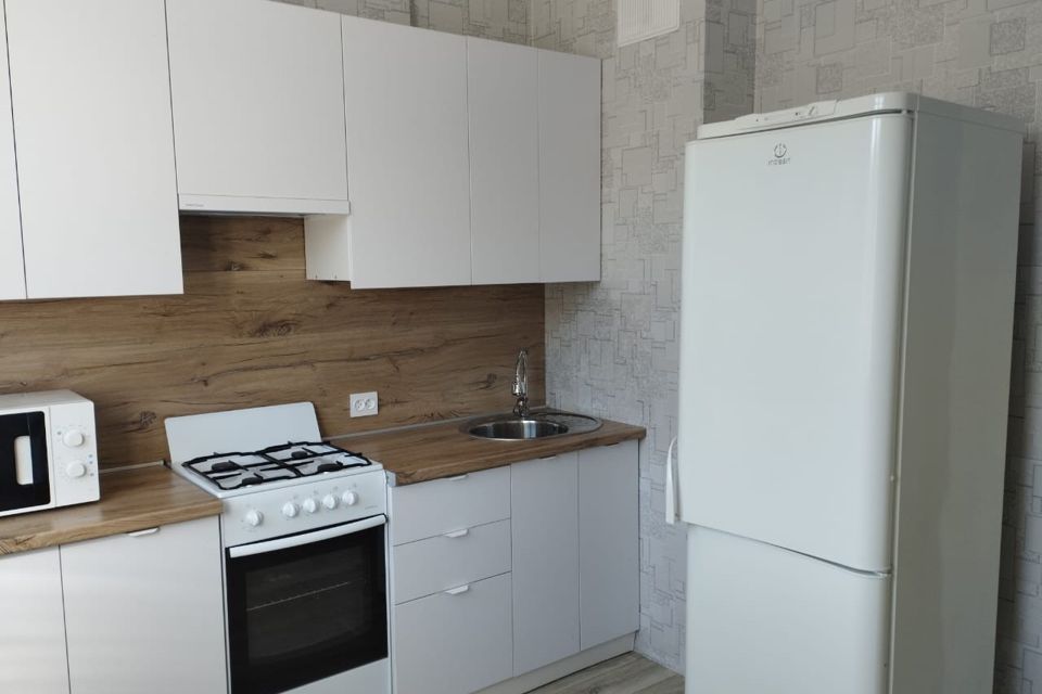 Сдаётся 1-комнатная квартира, 38 м²