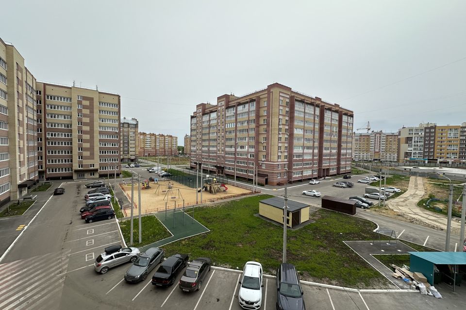 Продаётся 1-комнатная квартира, 65 м²