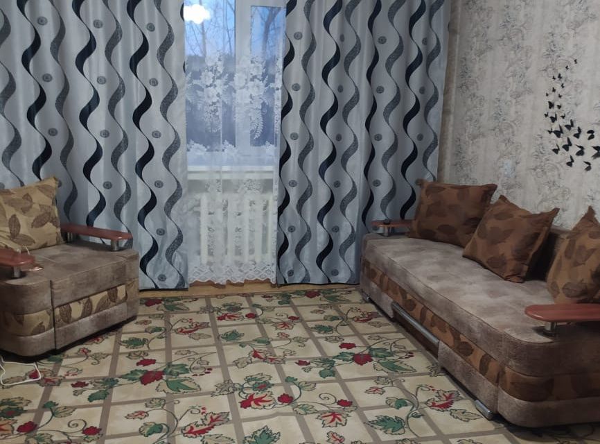 Продаётся 2-комнатная квартира, 65.8 м²